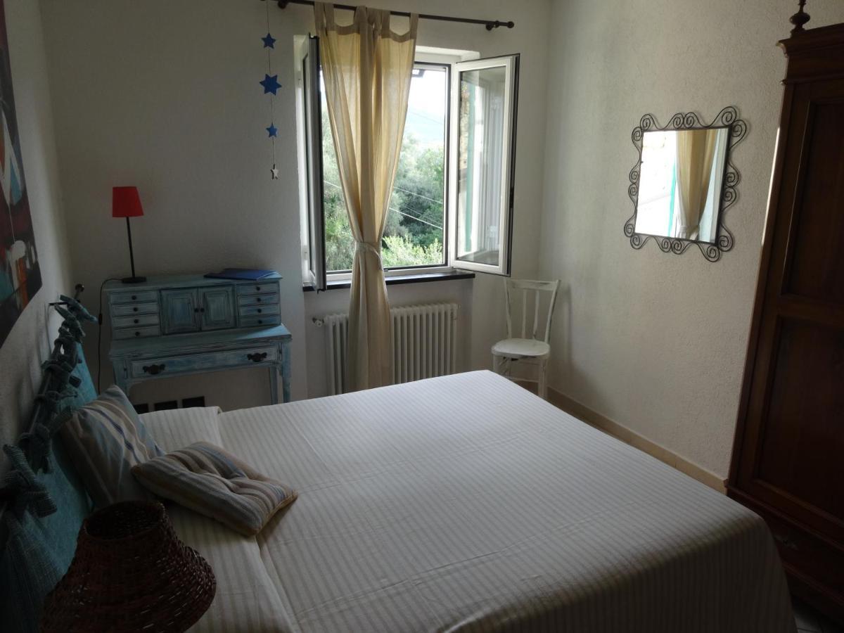 B&B Rubando Le Nuvole Orco Feglino Exteriör bild