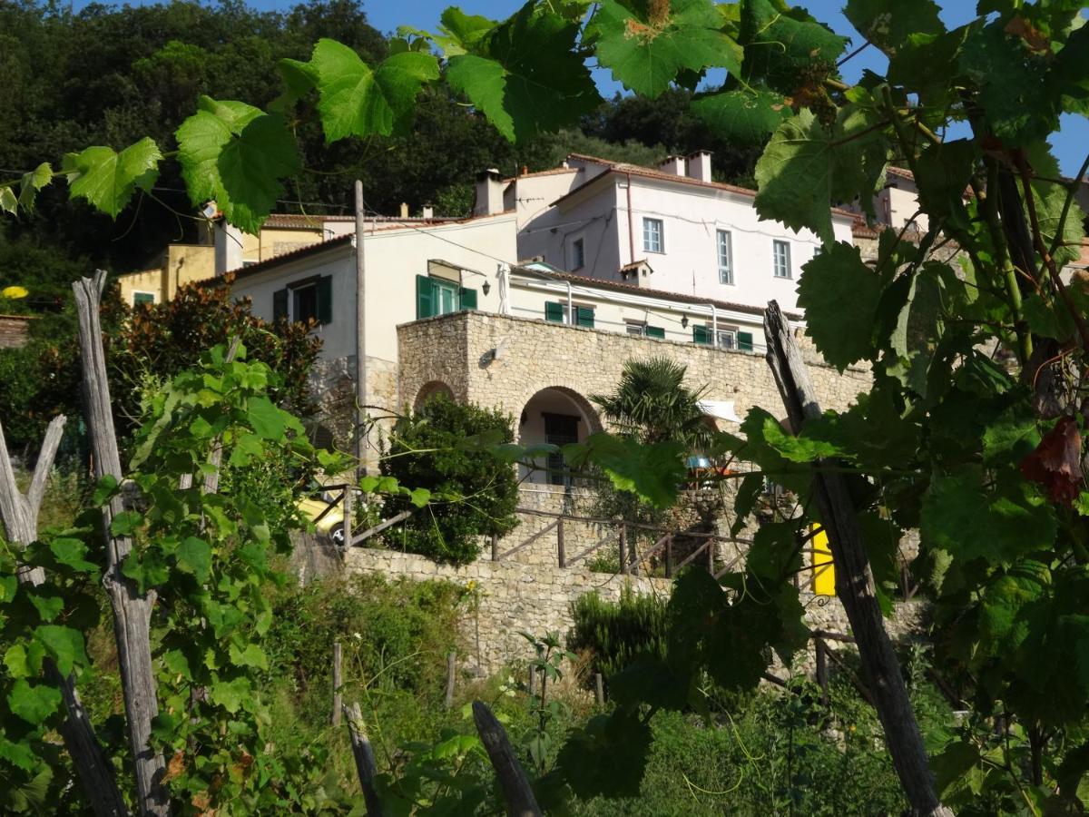 B&B Rubando Le Nuvole Orco Feglino Exteriör bild