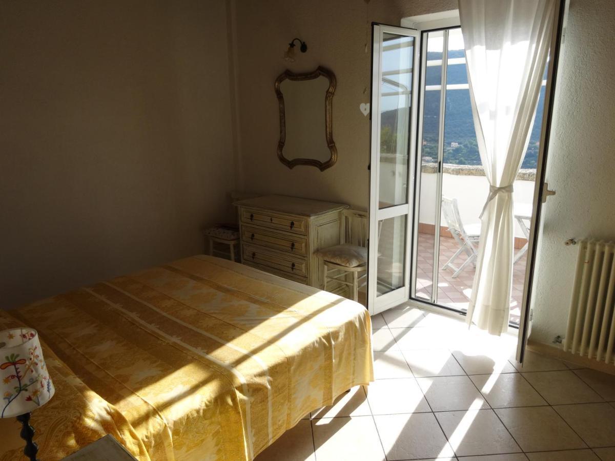 B&B Rubando Le Nuvole Orco Feglino Exteriör bild