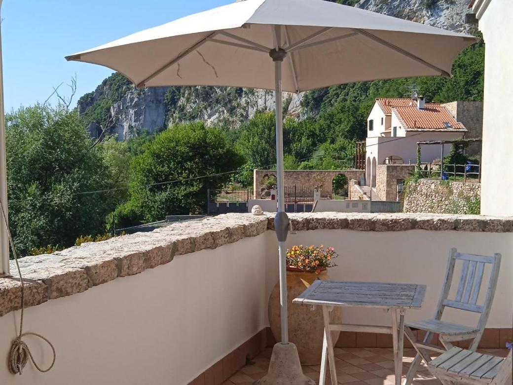 B&B Rubando Le Nuvole Orco Feglino Exteriör bild